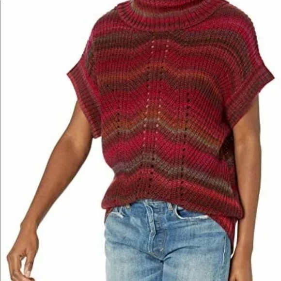 Trina Turk Sweaters - Open to offers!!!! Trina Turk short sleeves, turtleneck XS​